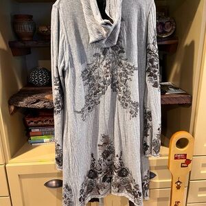 Biya reversible hooded jacket in gray/brown/blue.  Soft knit fabric.  Fits S/M